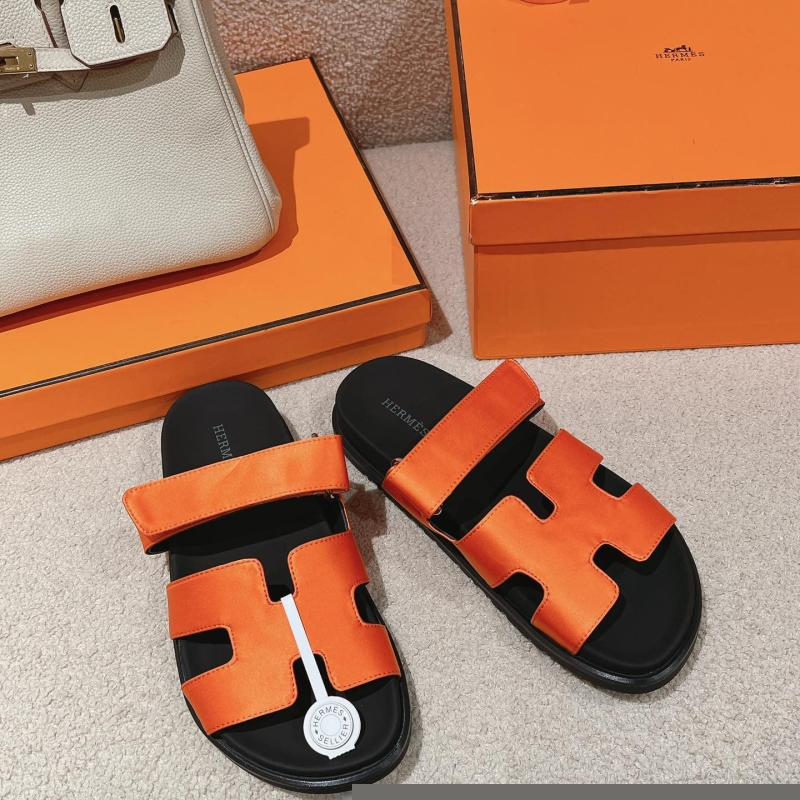 H**mes slippers